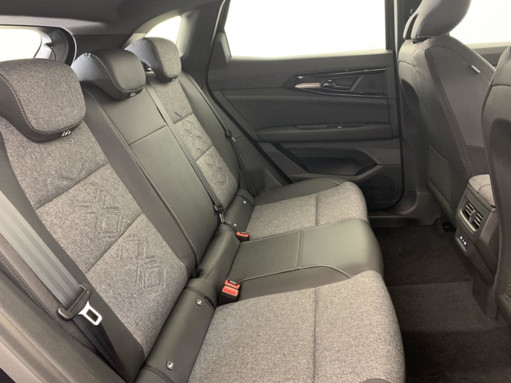 RENAULT Austral FULL HYBRID E-TECH 200 CH EVOLUTION - ref: 1-355055 - Photo 10