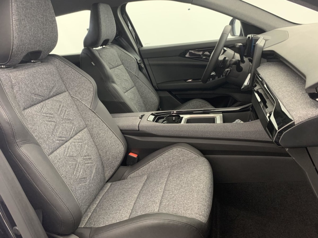 RENAULT Austral FULL HYBRID E-TECH 200 CH EVOLUTION - ref: 1-355055 - Photo 9