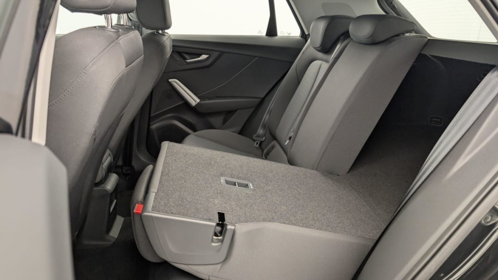 AUDI Q2 30 TFSI 110 BVM6 Design - ref: 1-355461 - Photo 12