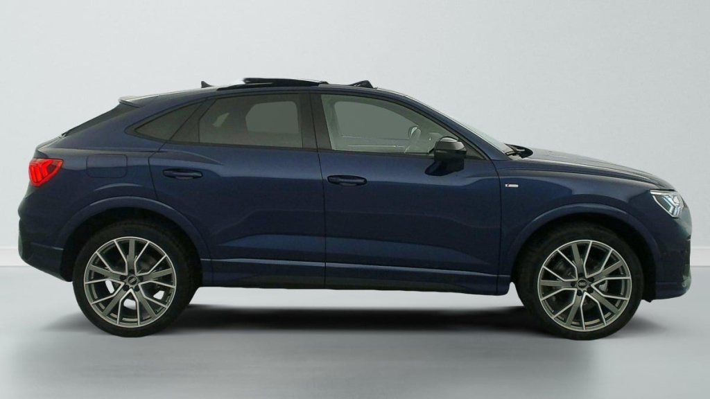 AUDI Q3 Sportback 35 TDI 150 ch S tronic 7 S line plus - ref: 1-355552 - Photo 8