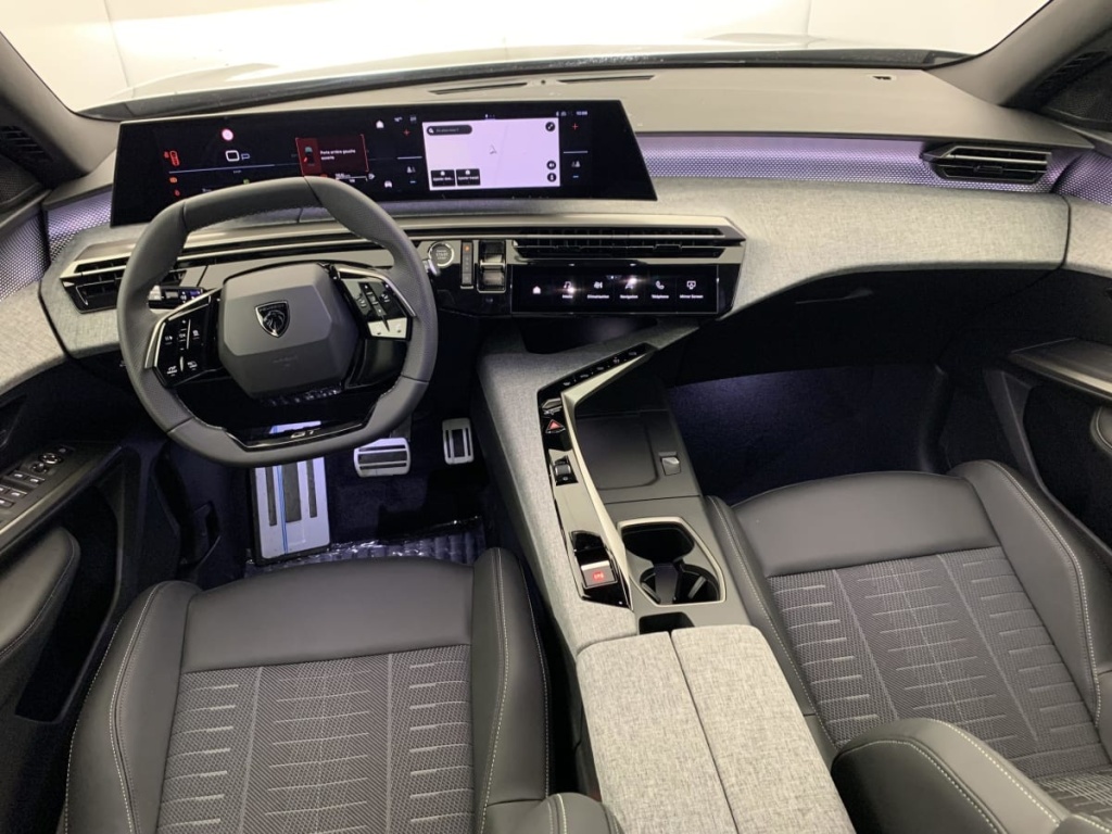 PEUGEOT 3008 Hybrid 145 e-DCS6 GT - ref: 1-355875 - Photo 14