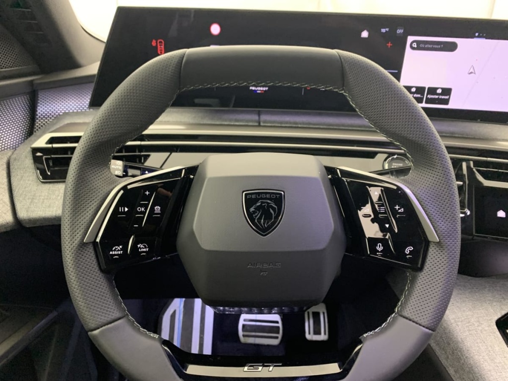 PEUGEOT 3008 Hybrid 145 e-DCS6 GT - ref: 1-355876 - Photo 16