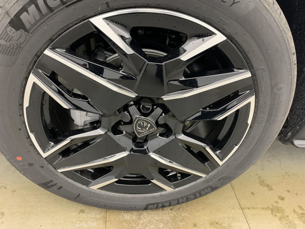 PEUGEOT 3008 Hybrid 145 e-DCS6 GT - ref: 1-355877 - Photo 11