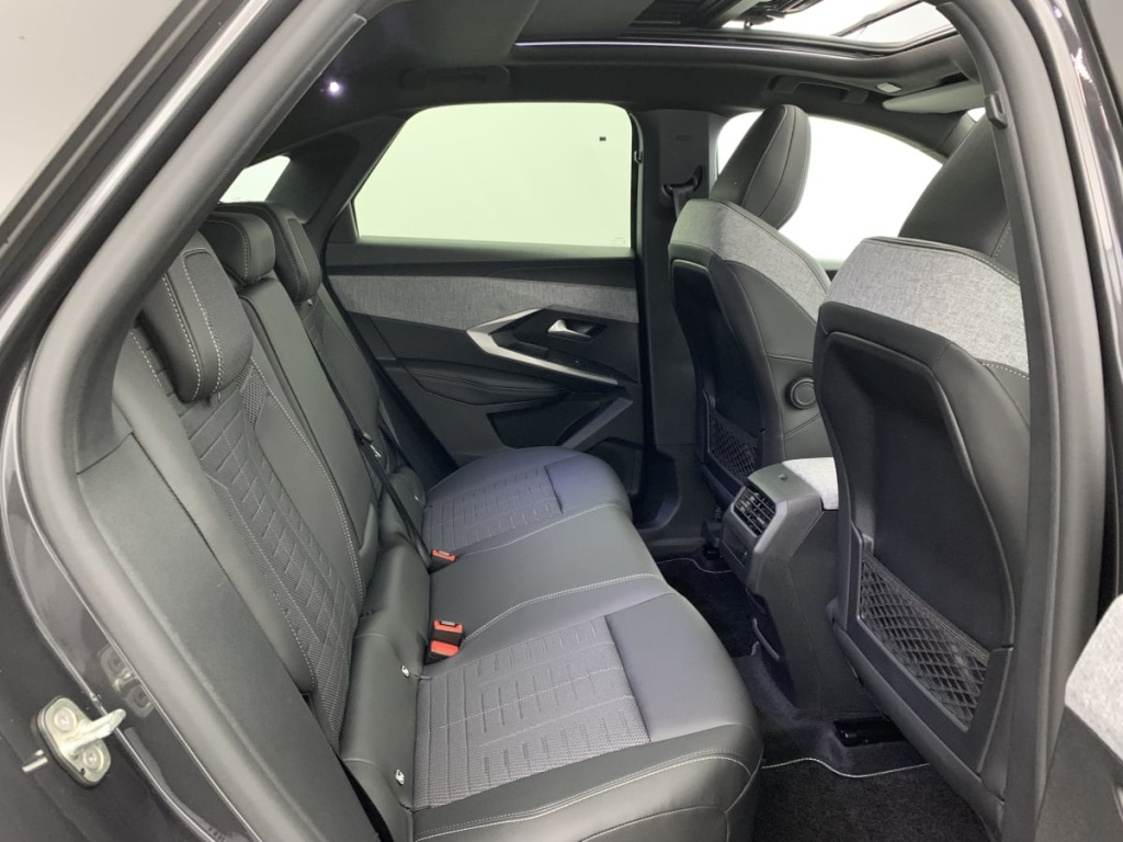 PEUGEOT 3008 Hybrid 145 e-DCS6 GT - ref: 1-355898 - Photo 10