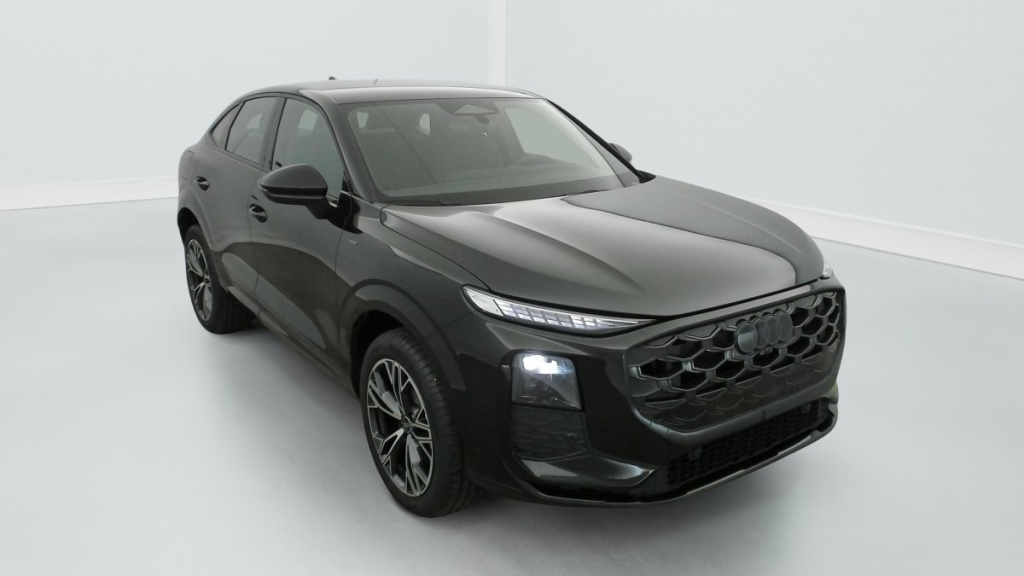 AUDI Q3 SPORTBACK HYBRIDE E-HYBRID 272 CH S TRONIC 6 S LINE - ref: 1-357204 - Photo 1