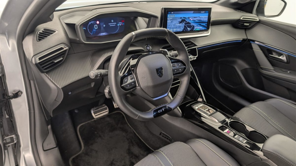 PEUGEOT 208 Hybrid 136 e-DCS6 GT - ref: 1-357680 - Photo 15