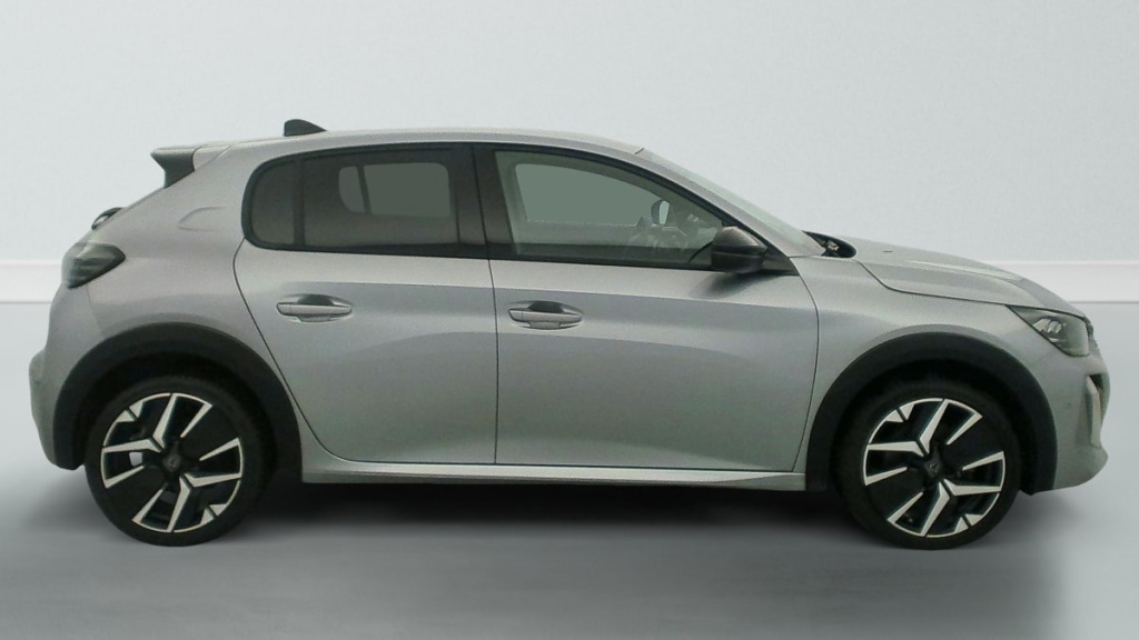 PEUGEOT 208 Hybrid 136 e-DCS6 GT - ref: 1-357680 - Photo 8