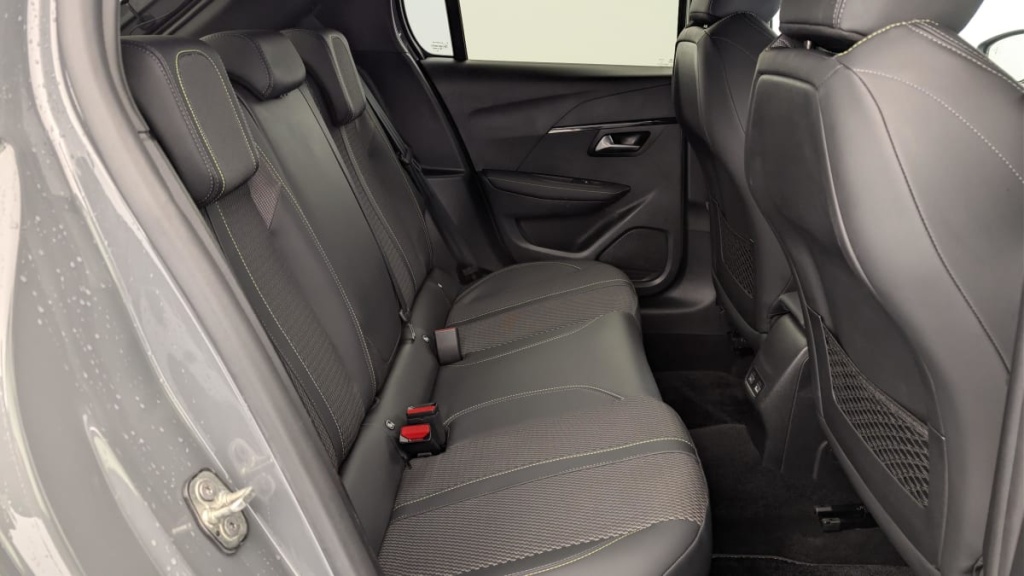 PEUGEOT 208 Hybrid 136 e-DCS6 GT - ref: 1-357700 - Photo 10