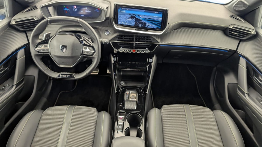 PEUGEOT 208 Hybrid 136 e-DCS6 GT - ref: 1-357705 - Photo 12