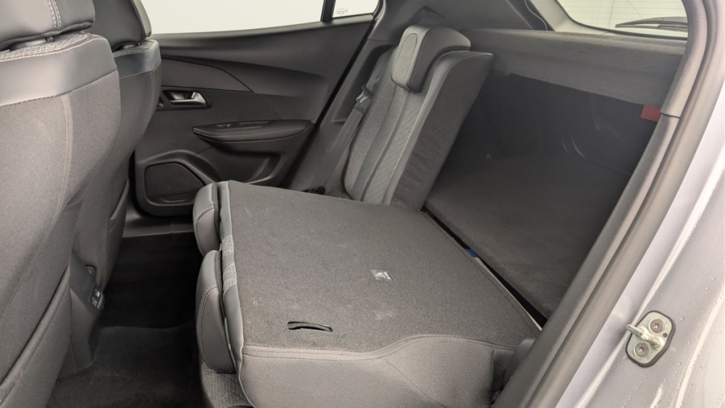 PEUGEOT 2008 PureTech 130 S S EAT8 Allure - ref: 1-357756 - Photo 12