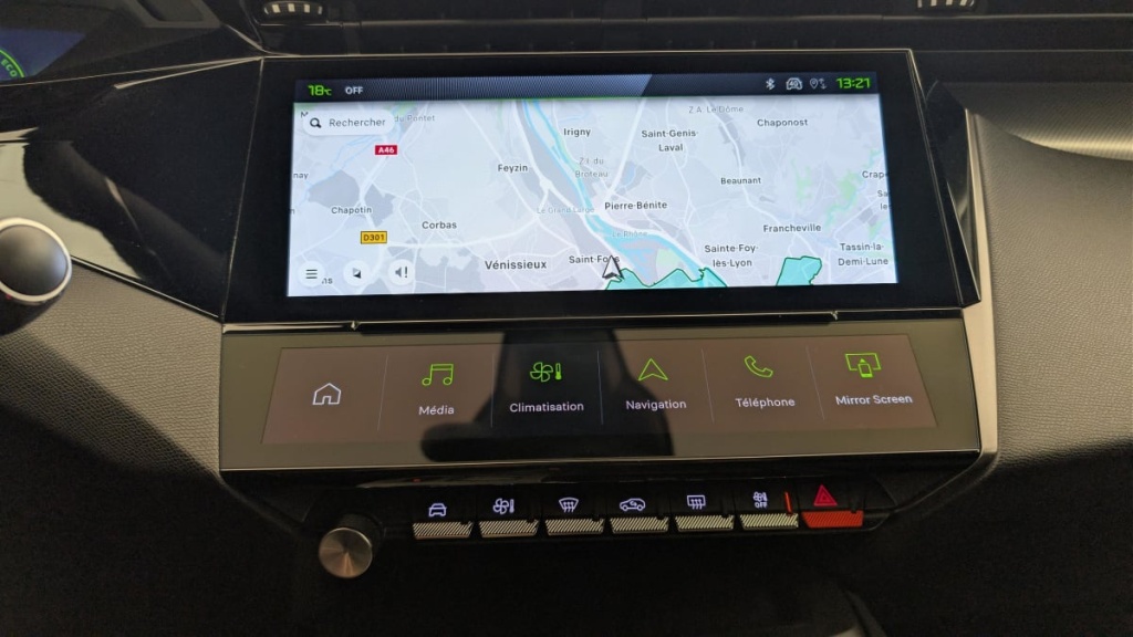 PEUGEOT 408 Hybrid 145 e-DCS6 GT - ref: 1-357882 - Photo 17