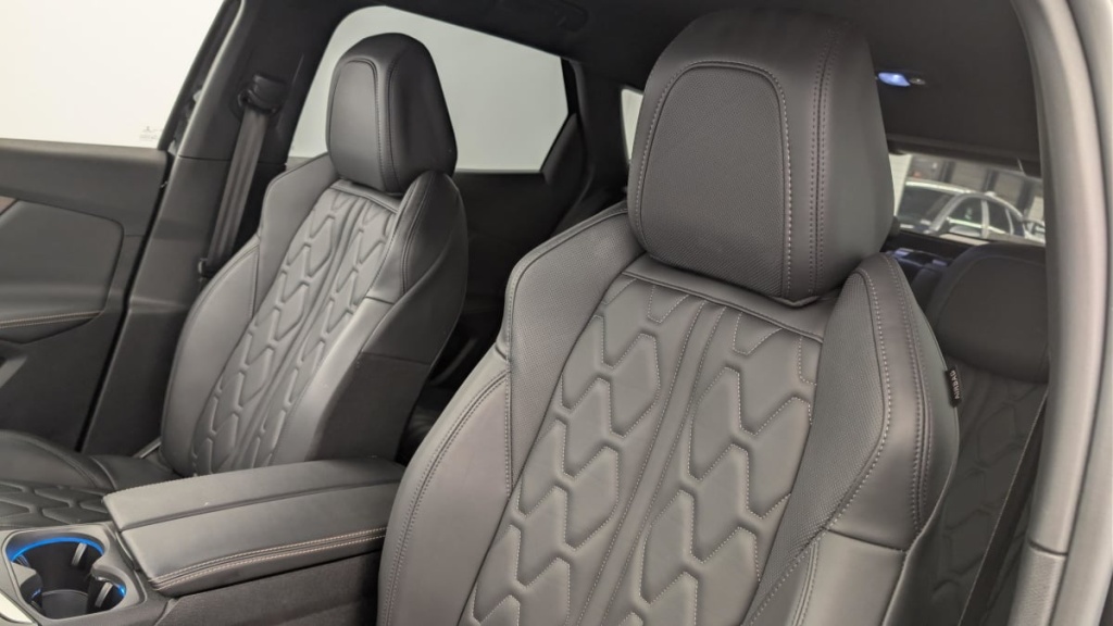 PEUGEOT 3008 Hybrid4 300 e-EAT8 GT Pack - ref: 1-358245 - Photo 16