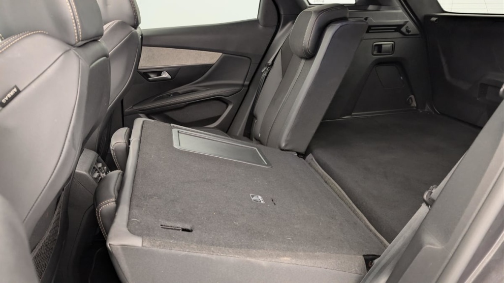 PEUGEOT 3008 Hybrid4 300 e-EAT8 GT - ref: 1-358342 - Photo 12