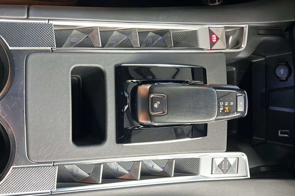 DS DS7 Crossback Hybride E-Tense 300 EAT8 4x4 Rivoli - ref: 1-358533 - Photo 16