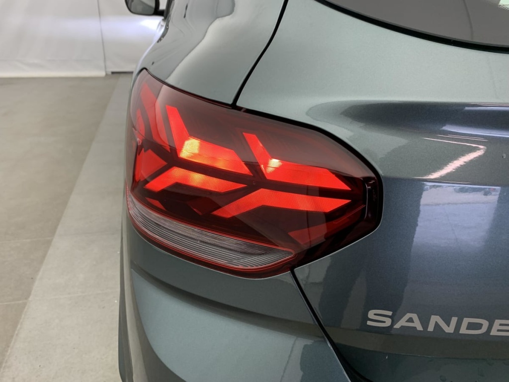 DACIA Sandero ECO-G 100 GSR2 Expression - ref: 1-358857 - Photo 12