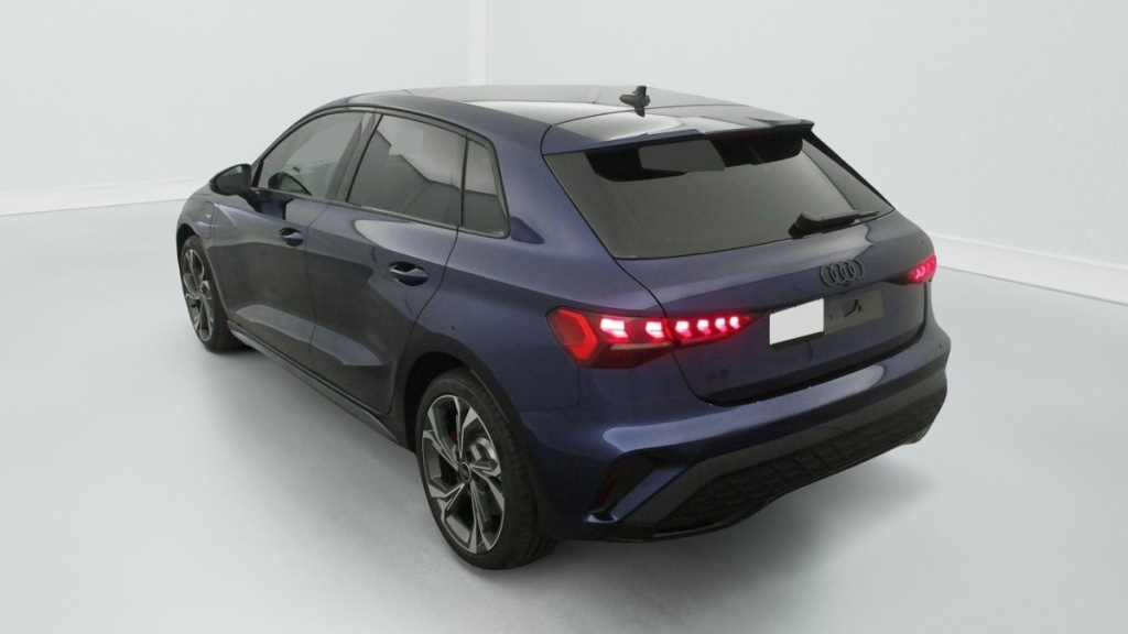 AUDI A3 Sportback 45 TFSI E HYBRIDE RECHARGEABLE 272 S TRONIC 6 S LINE - ref: 1-358887 - Photo 5