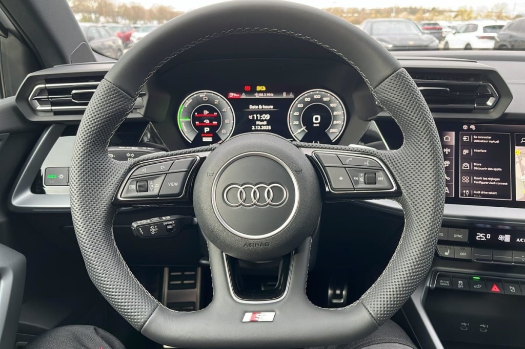 AUDI A3 Sportback 45 TFSI E HYBRIDE RECHARGEABLE 272 S TRONIC 6 S LINE - ref: 1-358902 - Photo 13