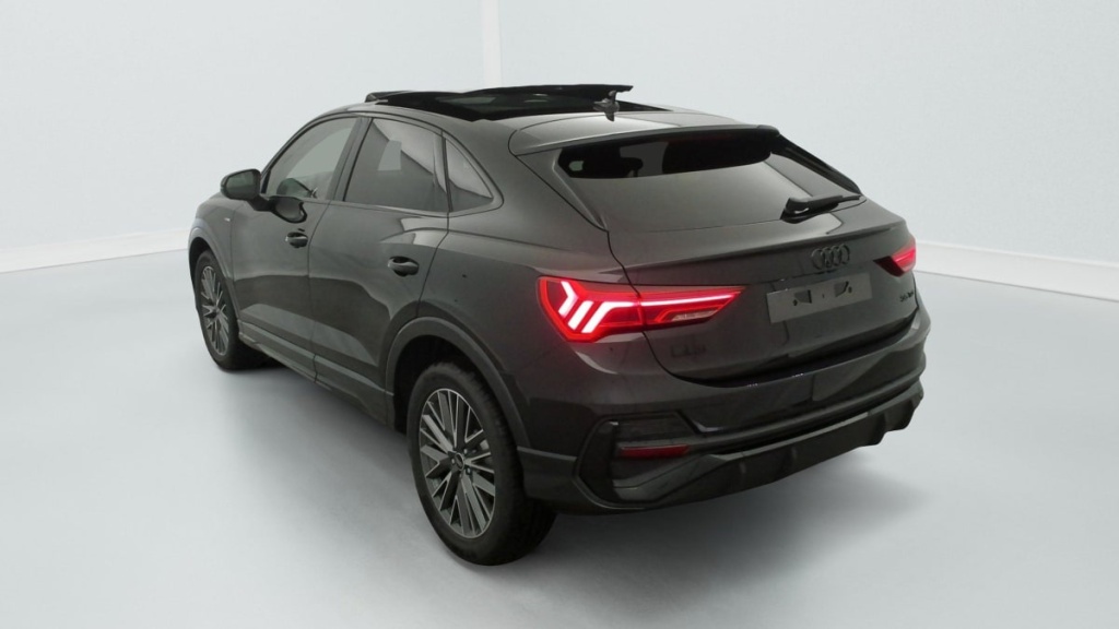 AUDI Q3 Sportback 35 TDI 150 ch S tronic 7 S line - ref: 1-358937 - Photo 5