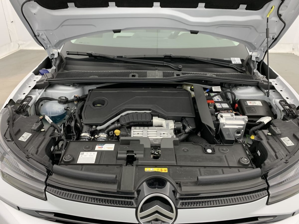 CITROEN C4 Hybride 145 e-DCS6 Max - ref: 1-359015 - Photo 20