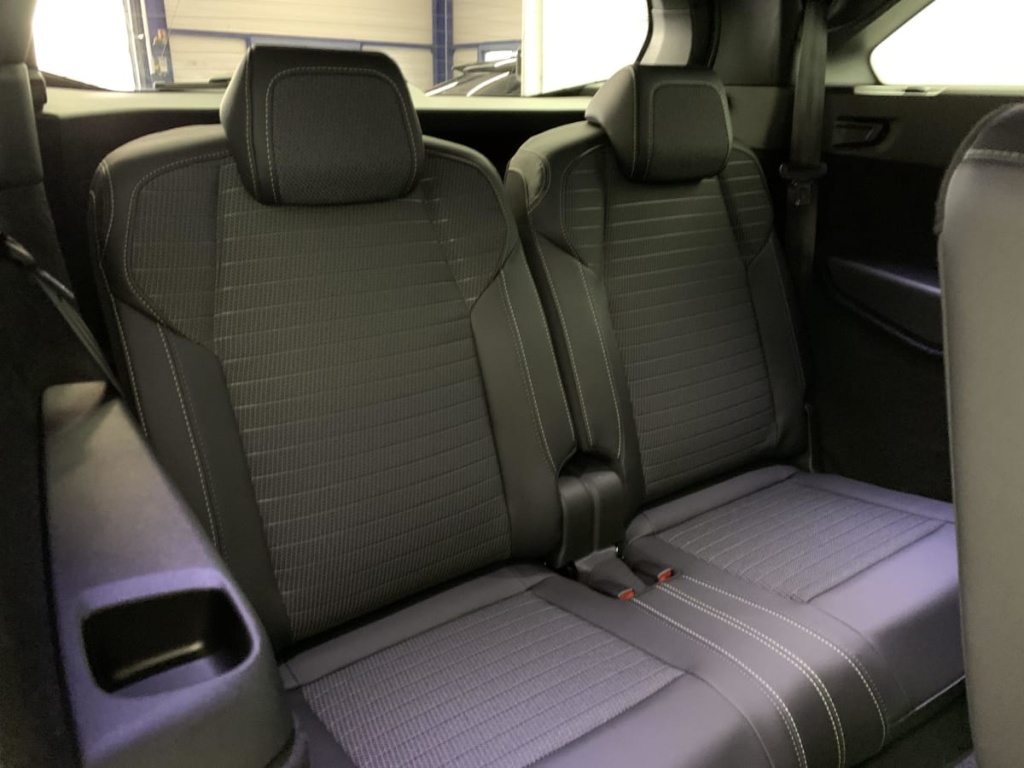 PEUGEOT 5008 Hybrid 145 e-DCS6 GT - ref: 1-359475 - Photo 11