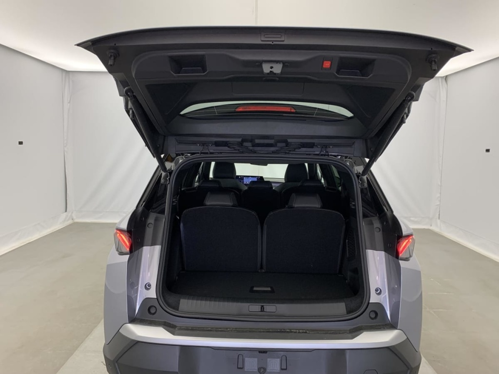 PEUGEOT 5008 Hybrid 145 e-DCS6 GT - ref: 1-359477 - Photo 12