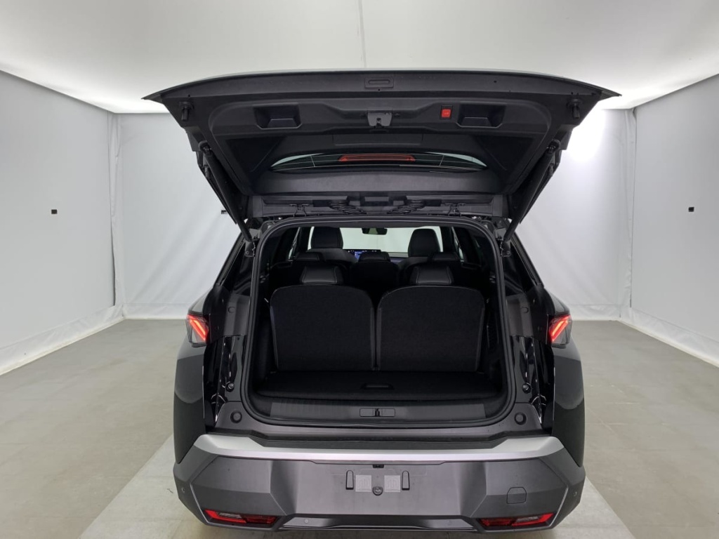 PEUGEOT 5008 Hybrid 145 e-DCS6 GT - ref: 1-359484 - Photo 12