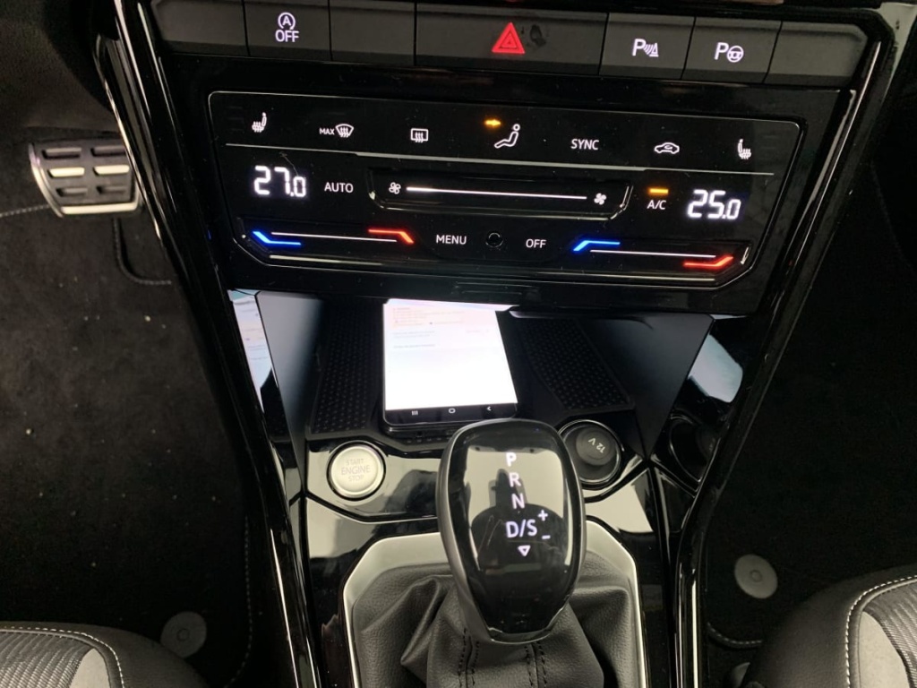 VOLKSWAGEN T-Roc 2.0 TDI 150 Start Stop DSG7 R-Line Edition - ref: 1-359596 - Photo 17