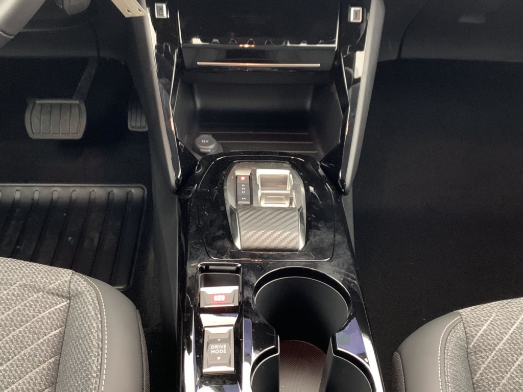 PEUGEOT 208 Hybrid 110 e-DCS6 Allure - ref: 1-360689 - Photo 15