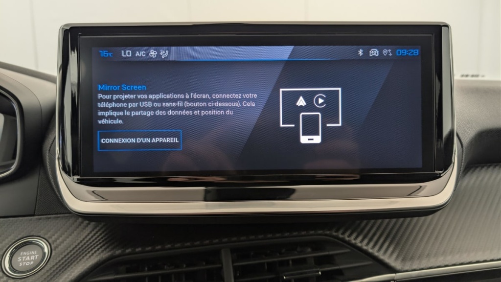 PEUGEOT 2008 Hybrid 136 e-DCS6 Allure - ref: 1-360718 - Photo 19