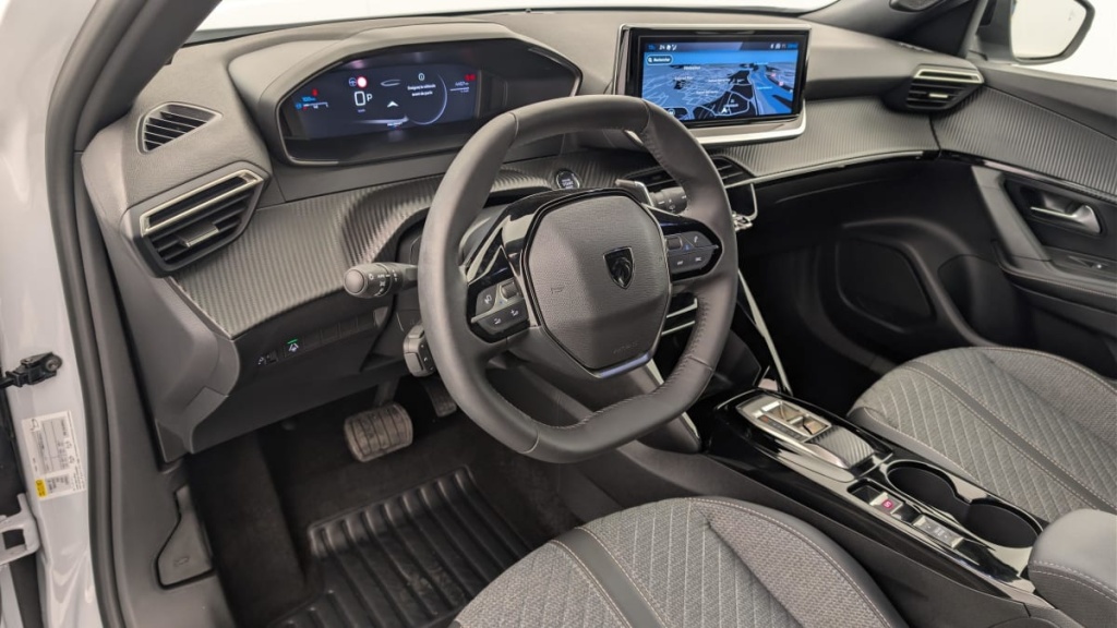 PEUGEOT 2008 Hybrid 136 e-DCS6 Allure - ref: 1-360733 - Photo 15