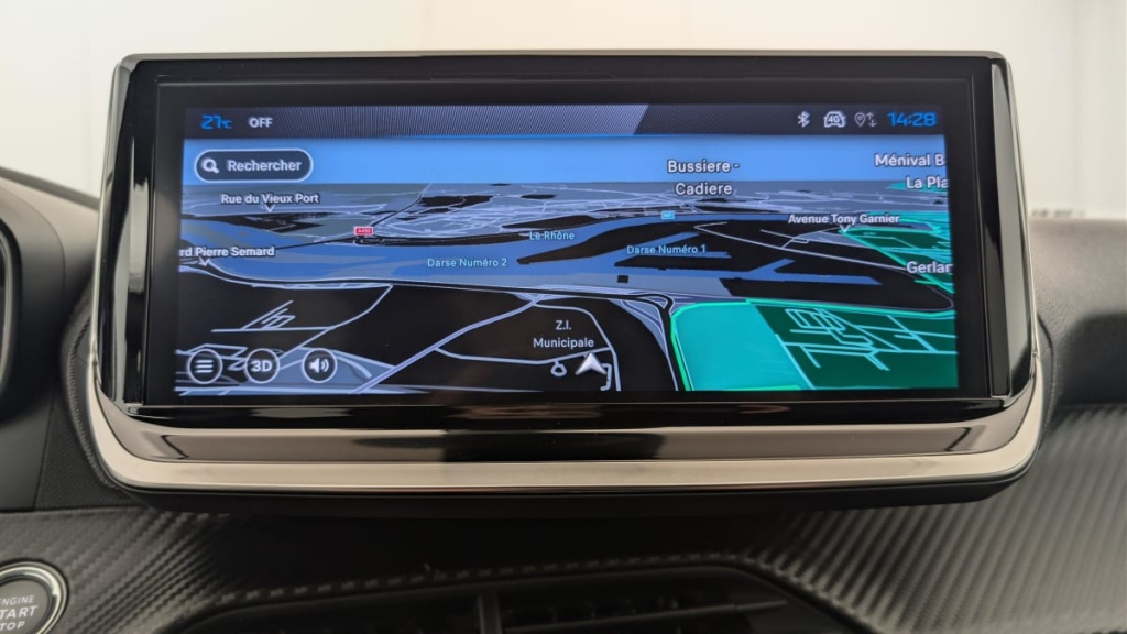 PEUGEOT 2008 Hybrid 136 e-DCS6 Allure - ref: 1-360743 - Photo 17