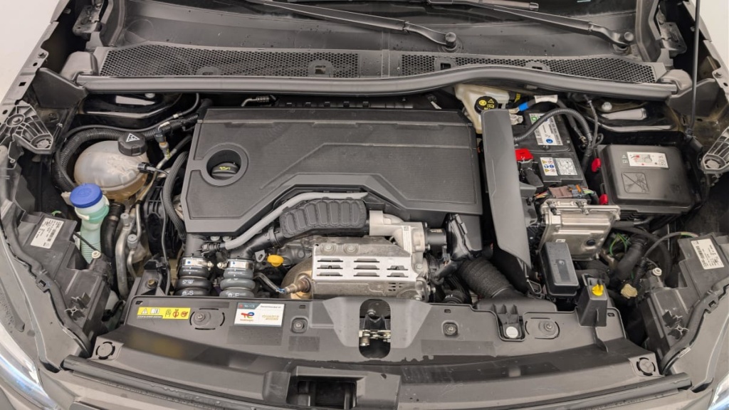 PEUGEOT 2008 Hybrid 136 e-DCS6 Allure - ref: 1-360745 - Photo 20