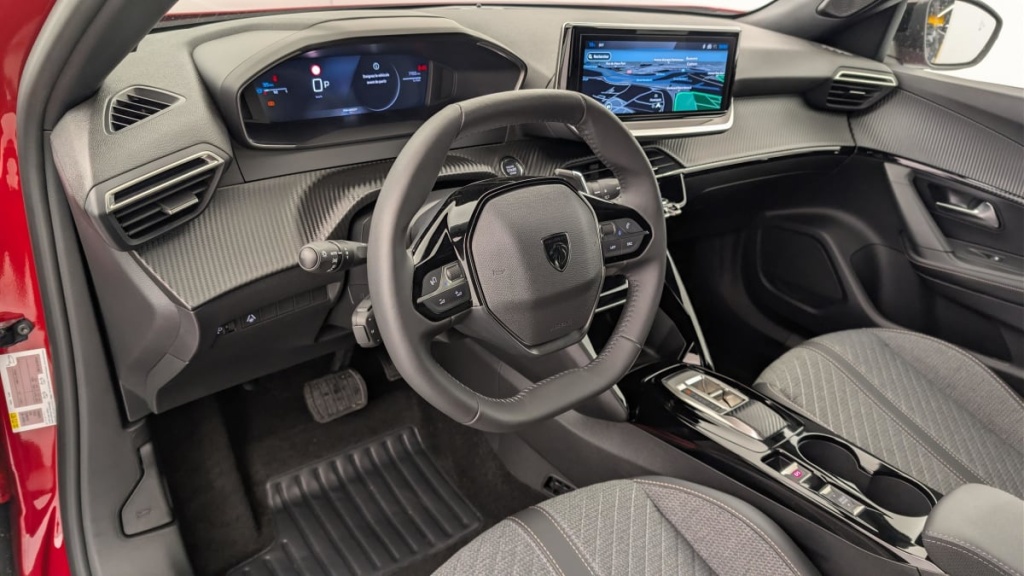 PEUGEOT 2008 Hybrid 136 e-DCS6 Allure - ref: 1-360758 - Photo 15