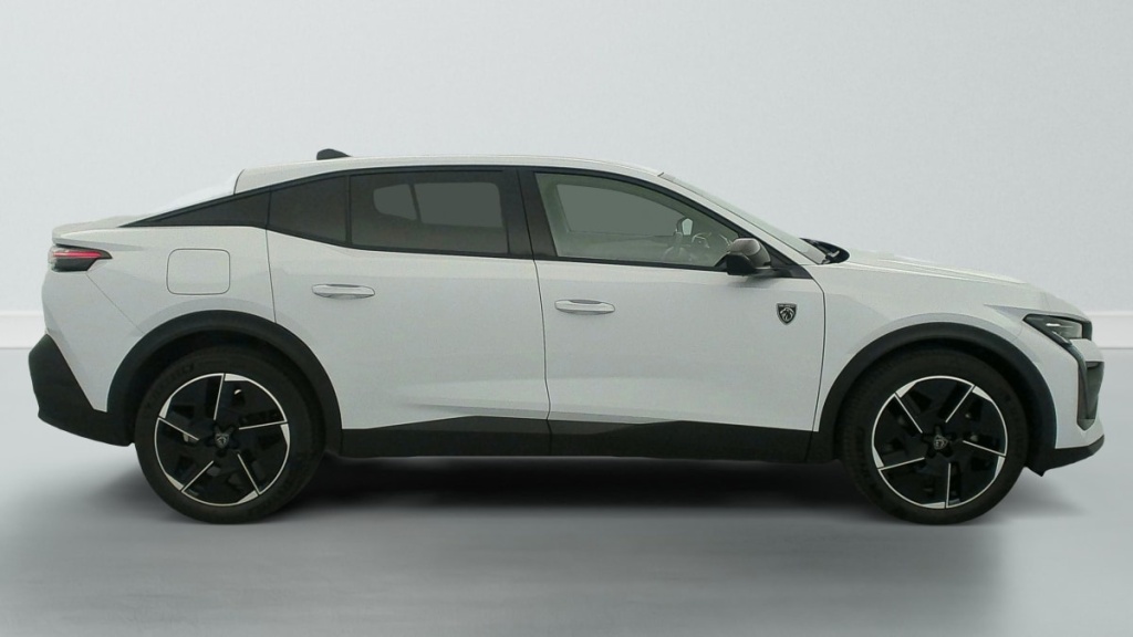 PEUGEOT 408 Hybrid 145 e-DCS6 GT - ref: 1-361112 - Photo 8