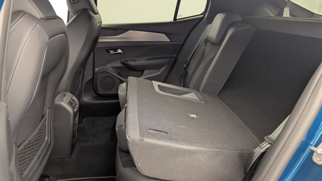 PEUGEOT 408 PHEV 180 e-EAT8 GT - ref: 1-361323 - Photo 12