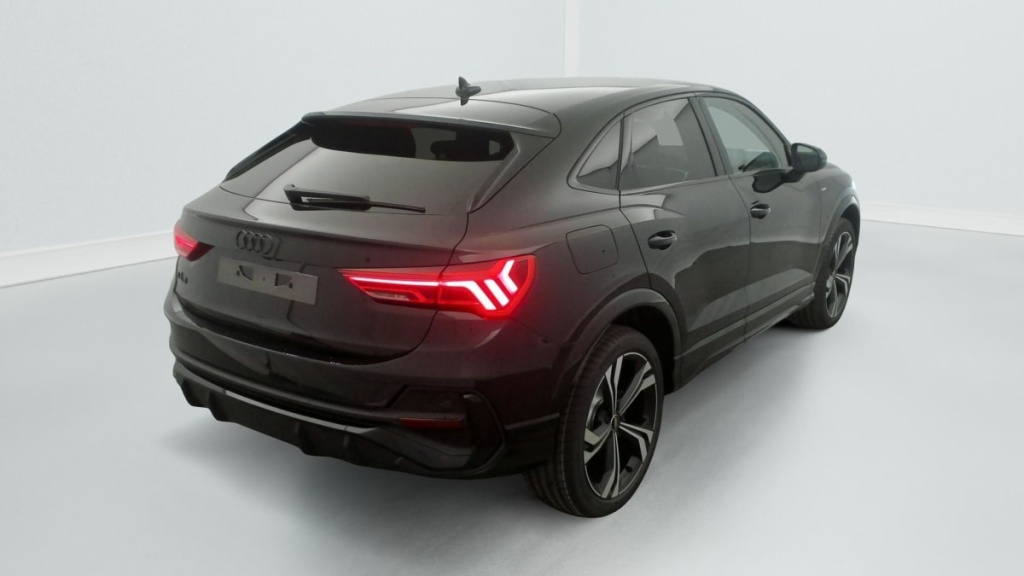 AUDI Q3 Sportback 35 TDI 150 ch S tronic 7 S line plus - ref: 1-361407 - Photo 7