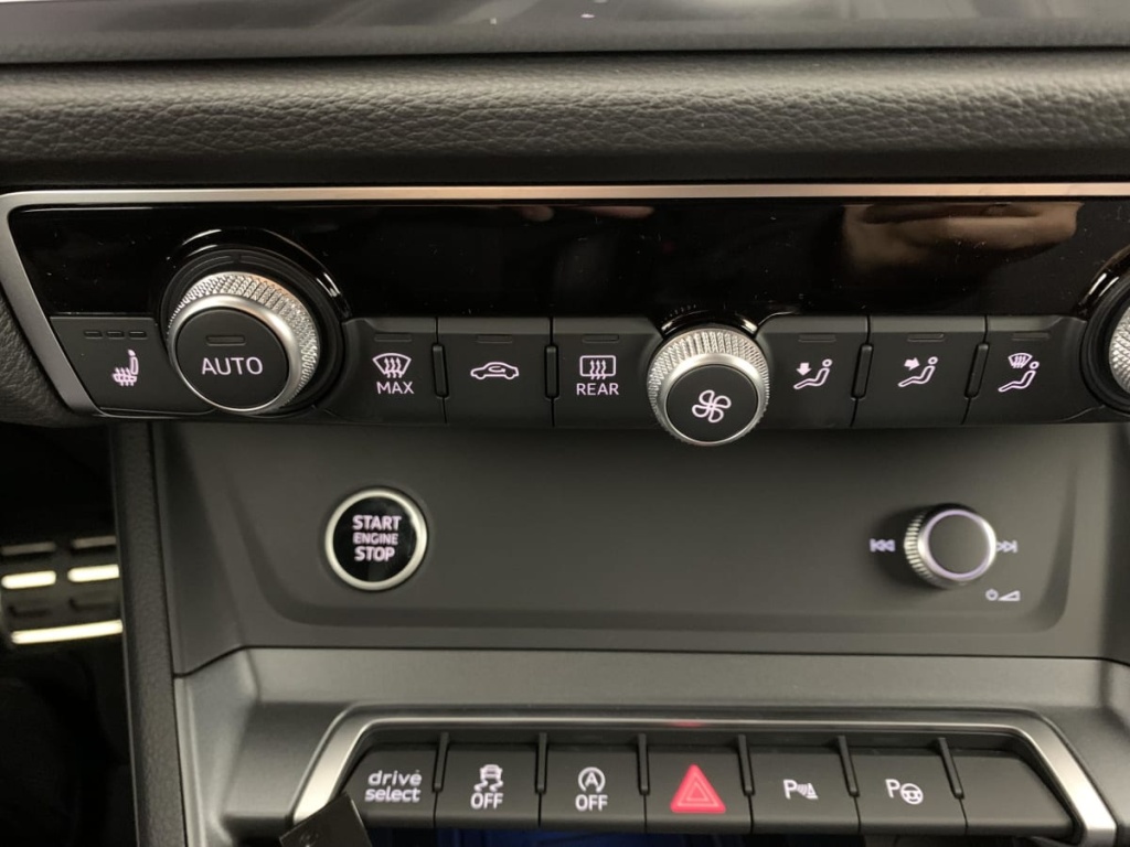 AUDI Q3 Sportback 35 TDI 150 ch S tronic 7 S line plus - ref: 1-361409 - Photo 20