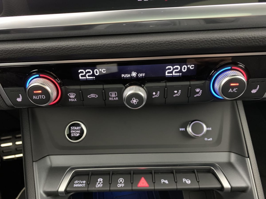 AUDI Q3 Sportback 35 TDI 150 ch S tronic 7 S line plus - ref: 1-361410 - Photo 20