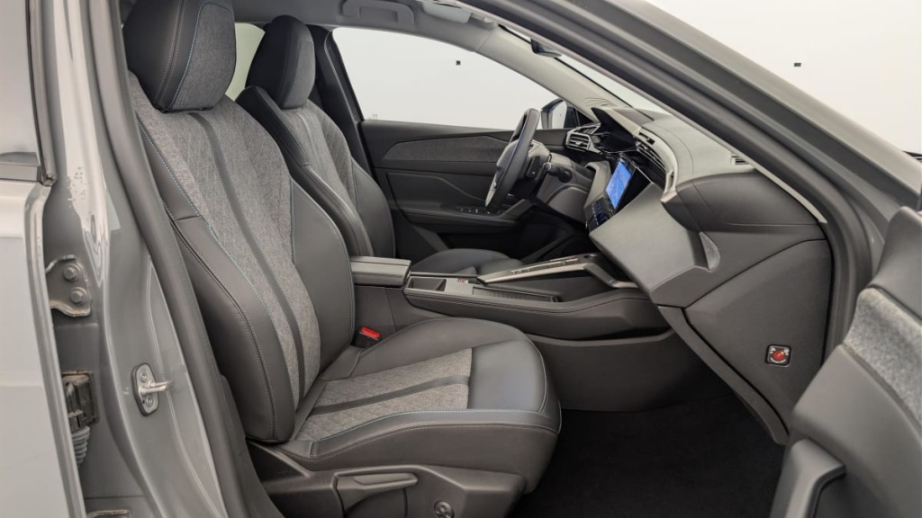 PEUGEOT 408 PureTech 130 ch S S EAT8 Allure - ref: 1-361418 - Photo 9