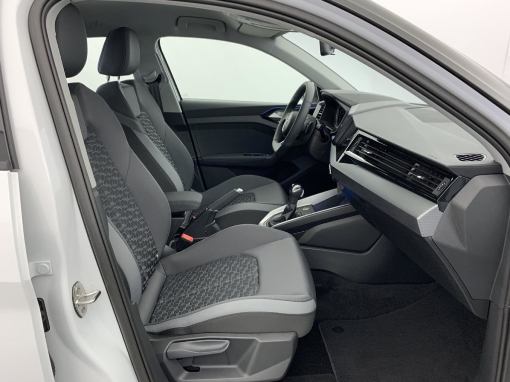 AUDI A1 Sportback 30 TFSI 116 ch S tronic 7 Design - ref: 1-361429 - Photo 9