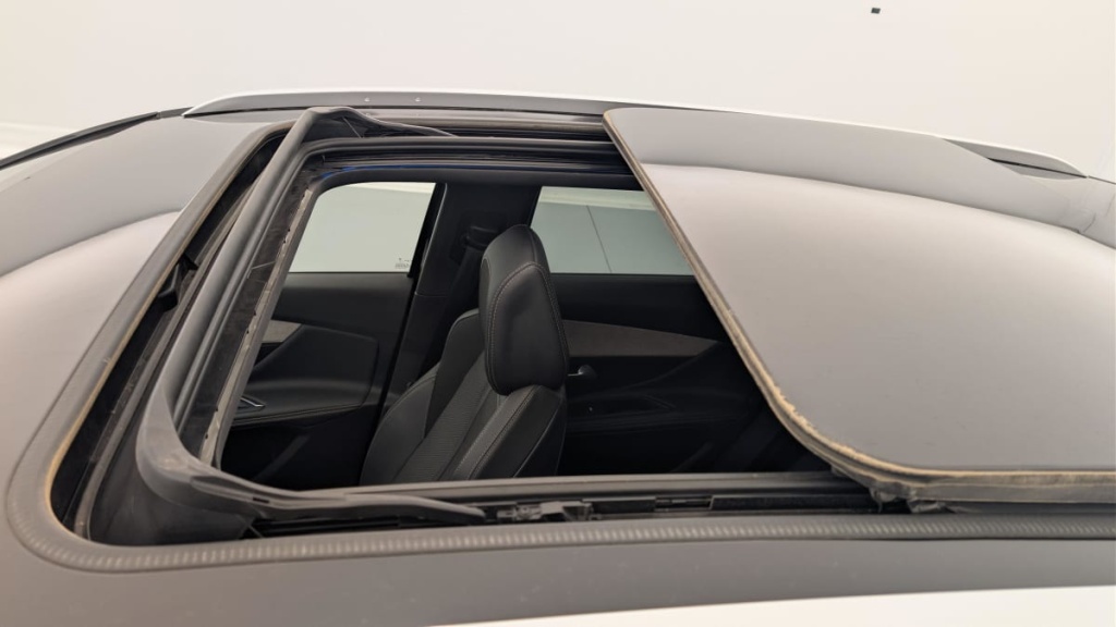 PEUGEOT 3008 Hybrid 225 e-EAT8 GT - ref: 1-362076 - Photo 19