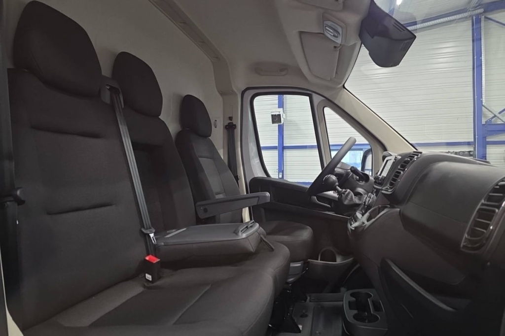 PEUGEOT Boxer TOLE 3.5 T L3H2 BLUEHDI 140 S S BVM6 - ref: 1-362143 - Photo 9