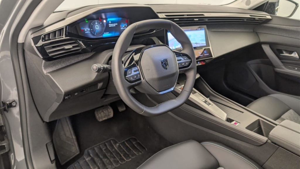 PEUGEOT 408 Hybrid 136 e-DCS6 Allure - ref: 1-362246 - Photo 15