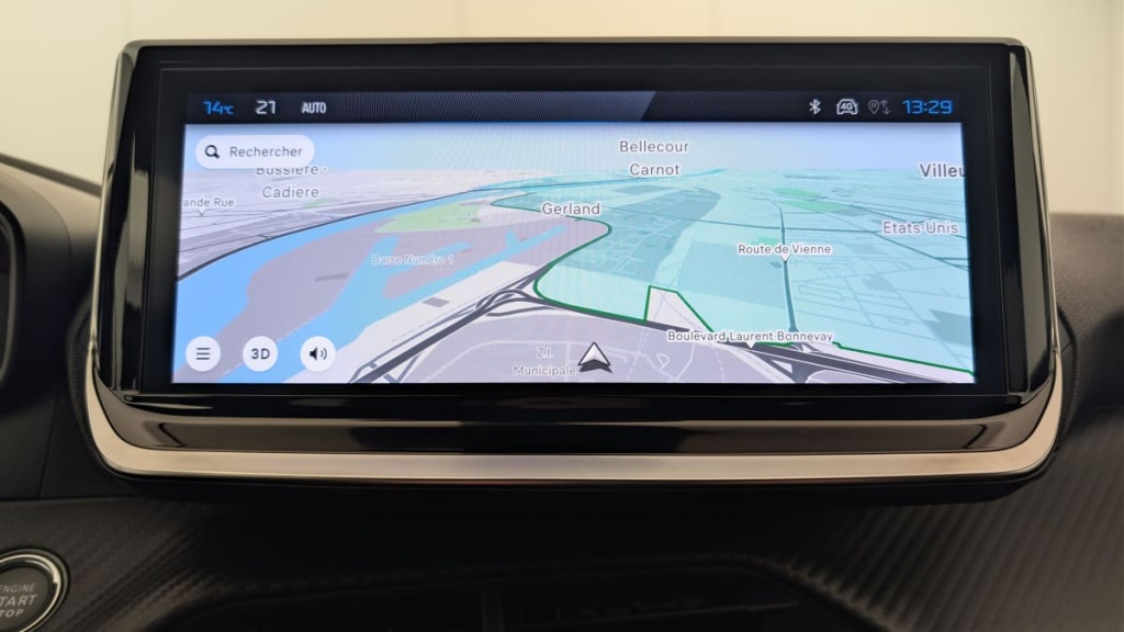 PEUGEOT 2008 100 S S BVM6 Allure - ref: 1-362256 - Photo 17