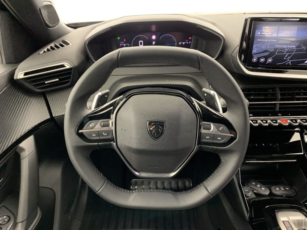 PEUGEOT 2008 Hybrid 145 e-DCS6 Allure - ref: 1-363305 - Photo 14