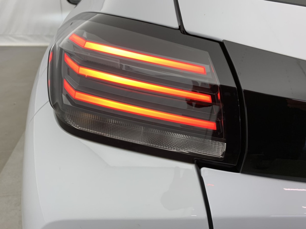 PEUGEOT 208 Hybrid 110 e-DCS6 Allure - ref: 1-363344 - Photo 12