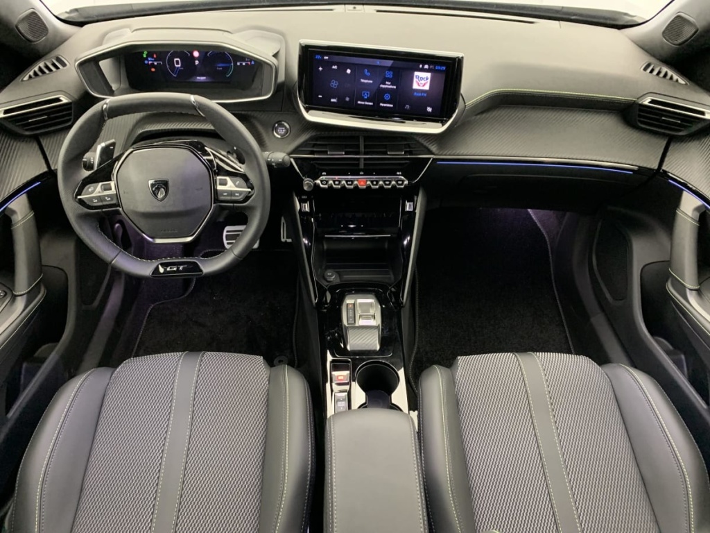 PEUGEOT 2008 Hybrid 145 e-DCS6 GT - ref: 1-363541 - Photo 12