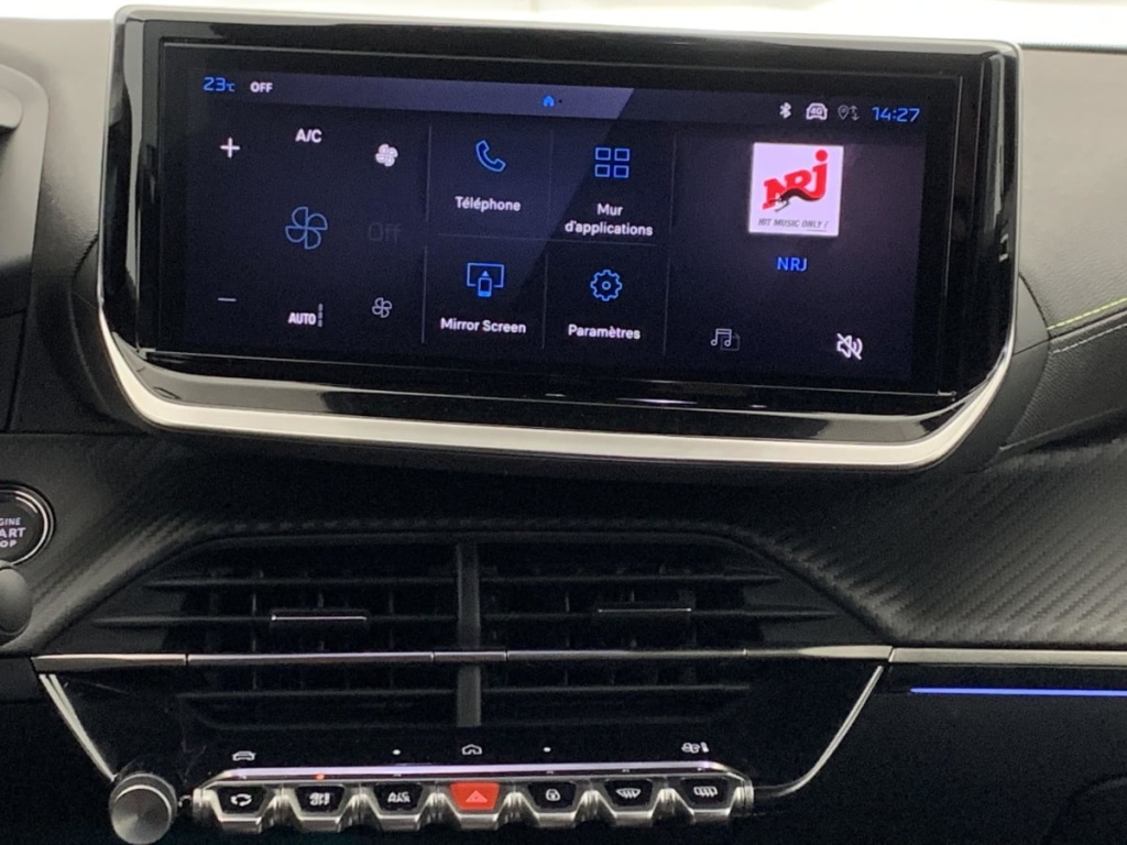 PEUGEOT 2008 Hybrid 145 e-DCS6 GT - ref: 1-363556 - Photo 19