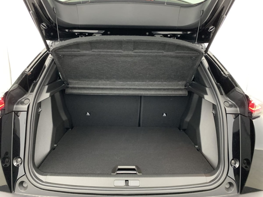 PEUGEOT 2008 Hybrid 145 e-DCS6 GT - ref: 1-363559 - Photo 11