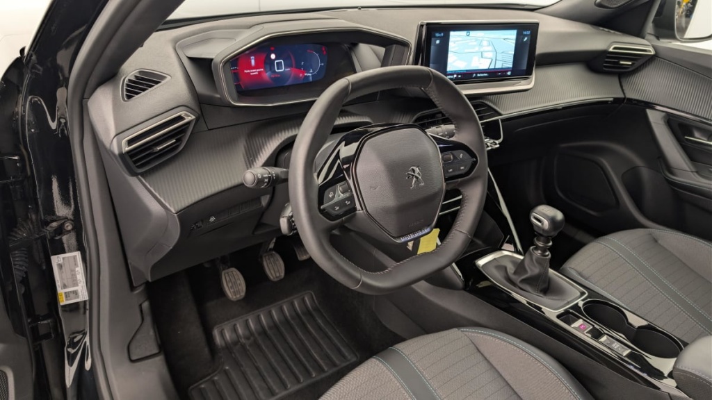 PEUGEOT 2008 PureTech 130 S S BVM6 Allure Pack - ref: 1-363758 - Photo 15